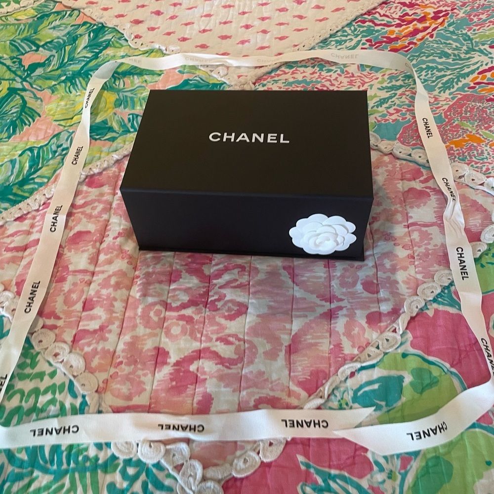 Chanel box